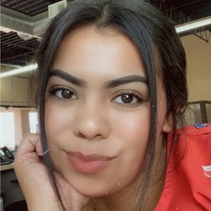 Meet your Posher, Lisette